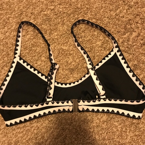 Cupshe Bikini - Picture 2 of 7